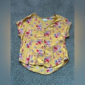 Maurices Cap Sleeve Rayon Yellow Floral Button Down Blouse - Size M